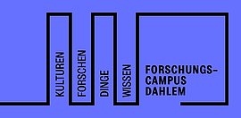 Logo des Forschungscampus Dahlem mit den Worten "Kulturen, Forschen, Dinge, Wissen"