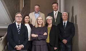 Gruppenfoto auf Treppe