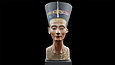 Farbige Büste der ägyptischen Königin Nofretete