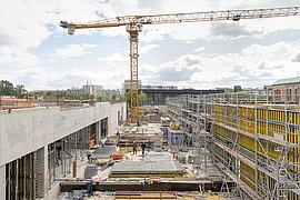 Blick in das Atrium in Richtung Neue Nationalgalerie 