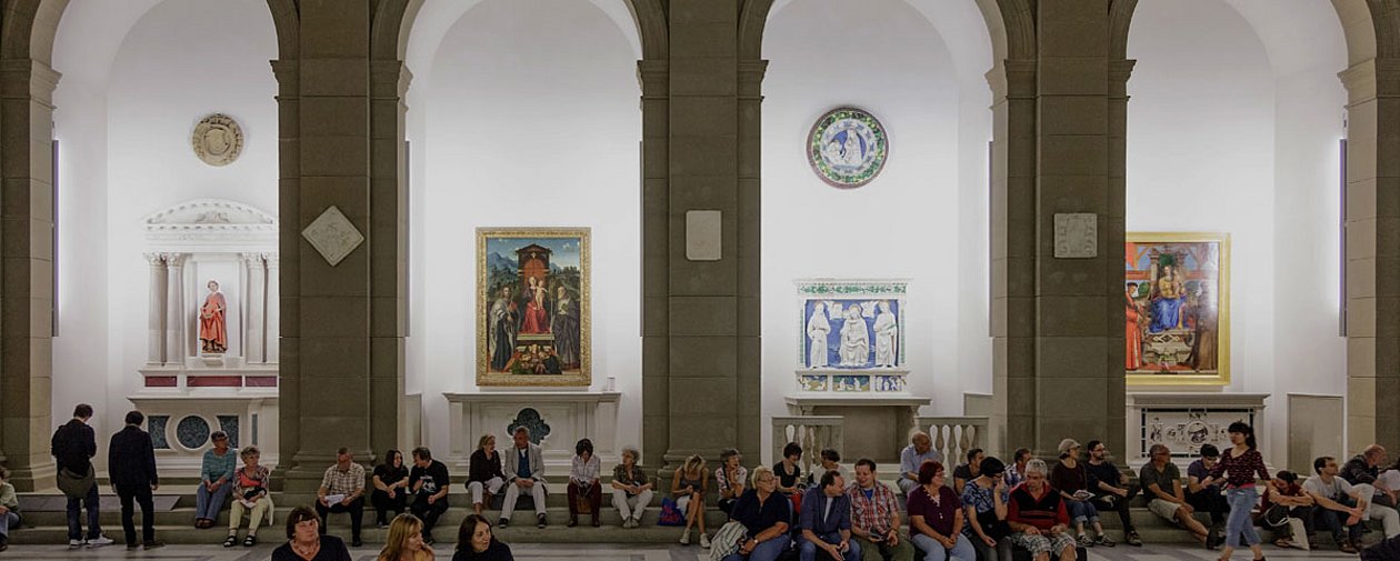 Viele Besucher in der Basilika des Bode-Museums