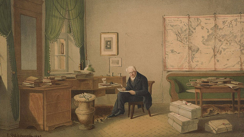 Gemälde von Alexander von Humboldt sitzend in seinem Arbeitszimmer