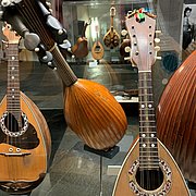 „Von Barock bis Bluegrass – Die vielen Gesichter der Mandoline“ „Von Barock bis Bluegrass – Die vielen Gesichter der Mandoline“