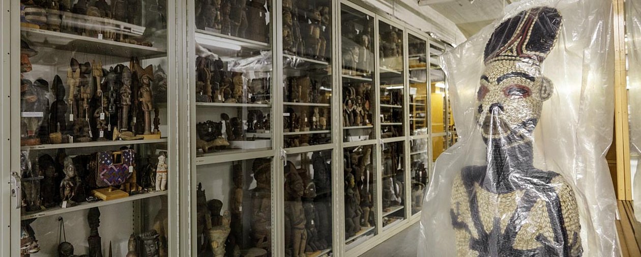 Depot der Afrikasammlung des Ethnologischen Museums