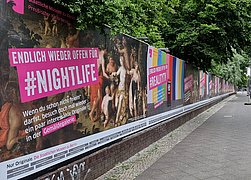 Kampagne "Endlich wieder offen für ..." Plakatwand mit Kampagnenmotiven "Endlich wieder offen für ..."