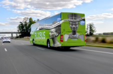 FlixBus mit Branding für die Museumsinsel - Mockup