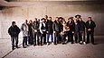Gruppenfoto im Rohbau