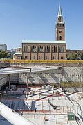 Baugrube des Museumsneubaus berlin modern in Richtung St. Matthäus-Kirche (September 2023)