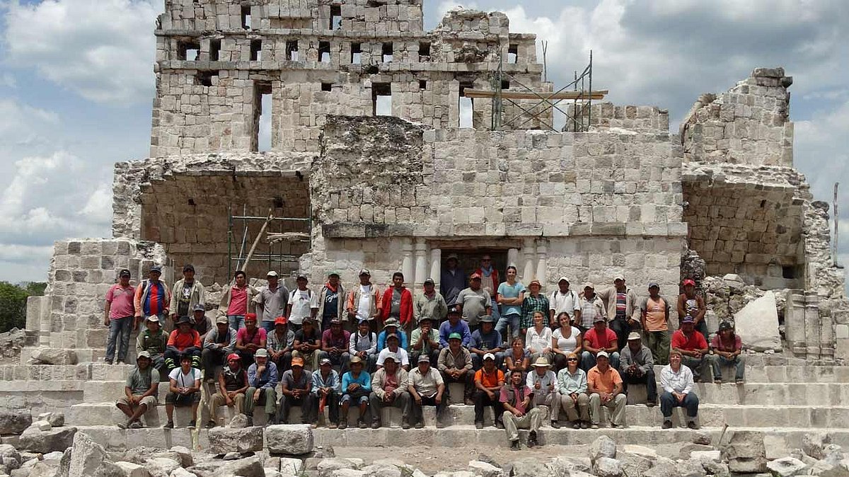 Wichtige Quelle der MayaArchäologie nun auch auf Spanisch zugänglich