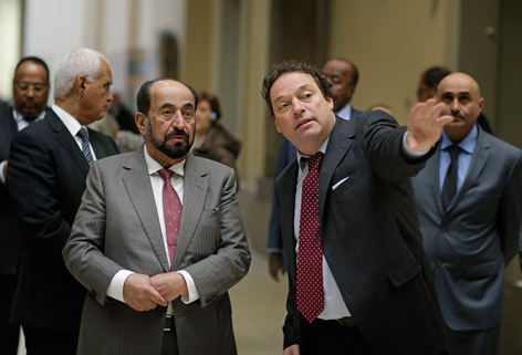 15Oktober 2015: Der Herrscher von Sharjah, Sultan bin Mohamed al-Qassimi, besucht das Museum für Islamische Kunst © SPK/photothek.net/Thomas Koehler1015_KBER_PHT03.jpg Oktober 2015: Der Herrscher von Sharjah, Sultan bin Mohamed al-Qassimi, besucht das Museum für Islamische Kunst