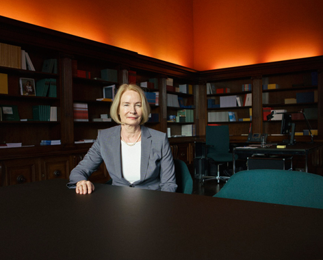 Generaldirektorin Barbara Schneider-Kempf in ihrem Büro 