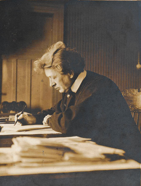 Ferruccio Busoni beim Briefeschreiben