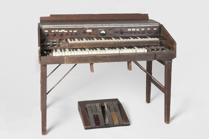 Heliophon Piano-like instrument