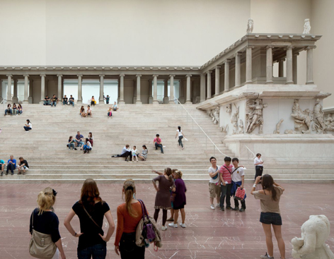 Pergamonaltar Pergamonaltars in the Pergamonmuseum in Berlin