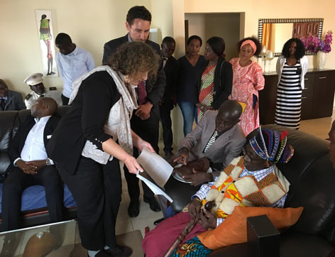 Paola Ivanov, curator of the Africa collection, with Muatxissengue Watembo, king of the Chokwe Paola Ivanov, curator of the Africa collection, with Muatxissengue Watembo, king of the Chokwe