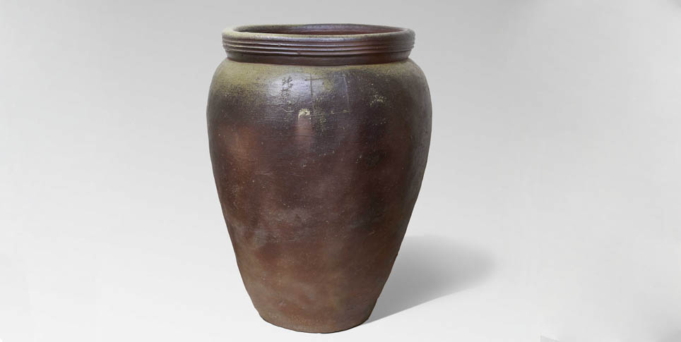 Großes Aufbewahrungsgefäß, Bizen-Ware, Steinzeug mit natürlicher Ascheglasur, Momoyama-Zeit, spätes 16. Jahrhundert, Geschenk von Klaus F. Naumann © Staatliche Museen zu Berlin, Museum für Asiatische Kunst / Jörg von Bruchhausen Großes Aufbewahrungsgefäß, Bizen-Ware, Steinzeug mit natürlicher Ascheglasur, Momoyama-Zeit, spätes 16. Jahrhundert, Geschenk von Klaus F. Naumann
