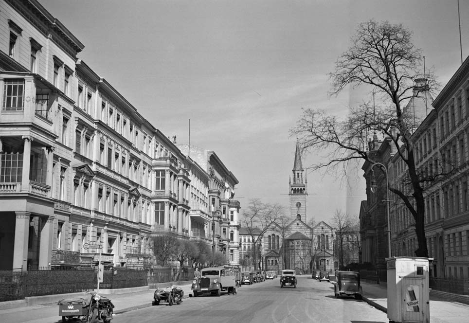 Black-and-White photo of a street