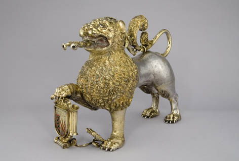 Jochim Worm, Großer Gießlöwe aus dem Lüneburger Ratssilber © Kunstgewerbemuseum, Staatliche Museen zu Berlin/Karen Bartsch Jochim Worm, Großer Gießlöwe aus dem Lüneburger Ratssilber