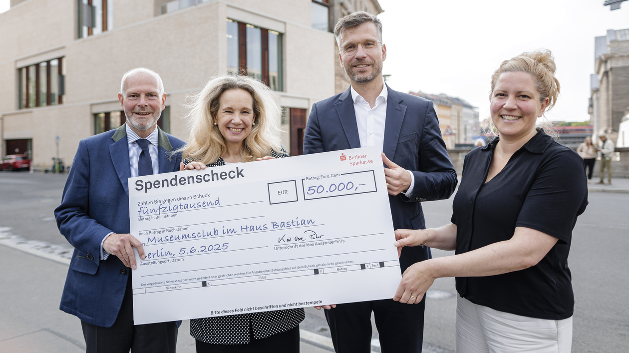Scheckübergabe Berliner Sparkasse Scheckuebergabe Sparkasse
