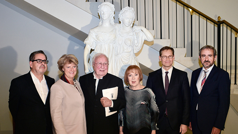 Dankesfeier am 30.11.2016: Udo Kittelmann, Monika Grütters, Heiner und Ulla Pietzsch, Michael Müller, Hermann Parzinger(v.l.n.r.)