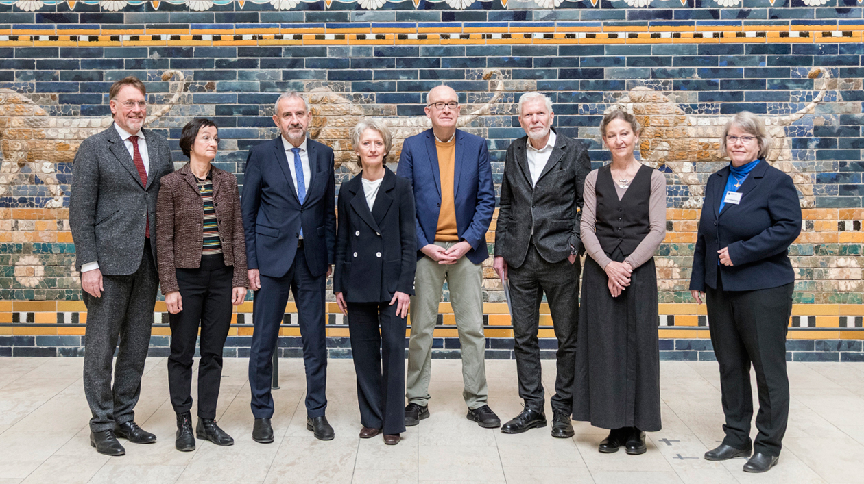 Gruppenfoto (öffnet Vergrößerung des Bildes)