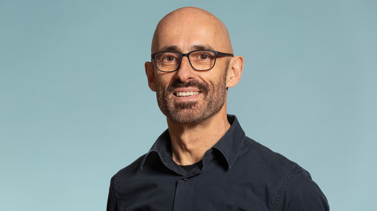 Martin Maischberger Porträt eines Mannes mit Brille