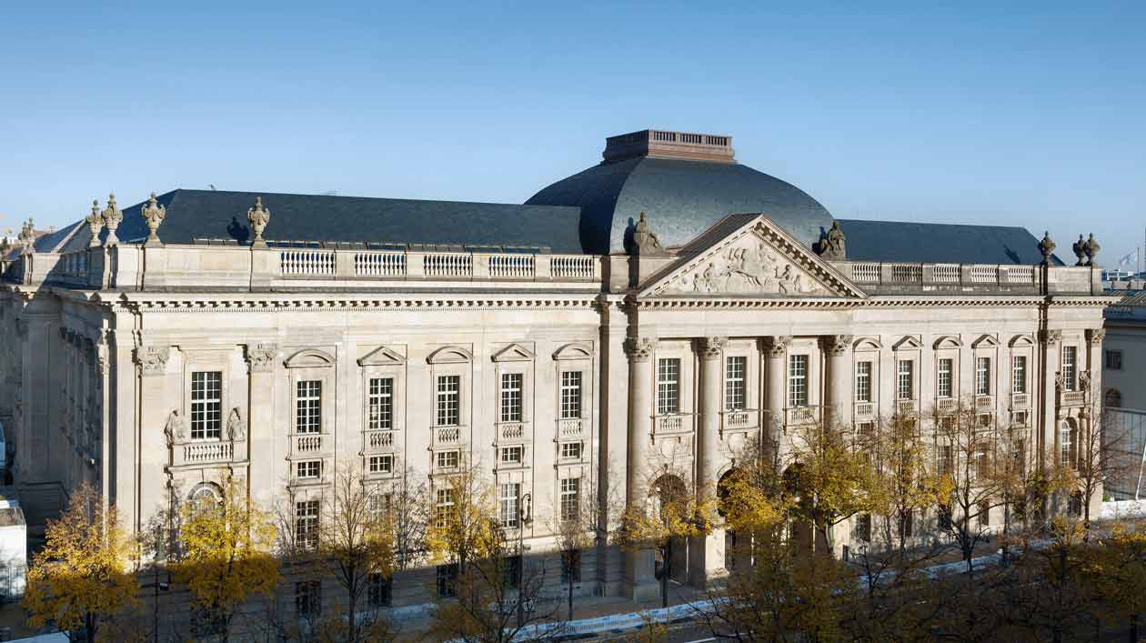 Außenansicht der Staatsbibliothek zu Berlin Außenansicht der Staatsbibliothek zu Berlin